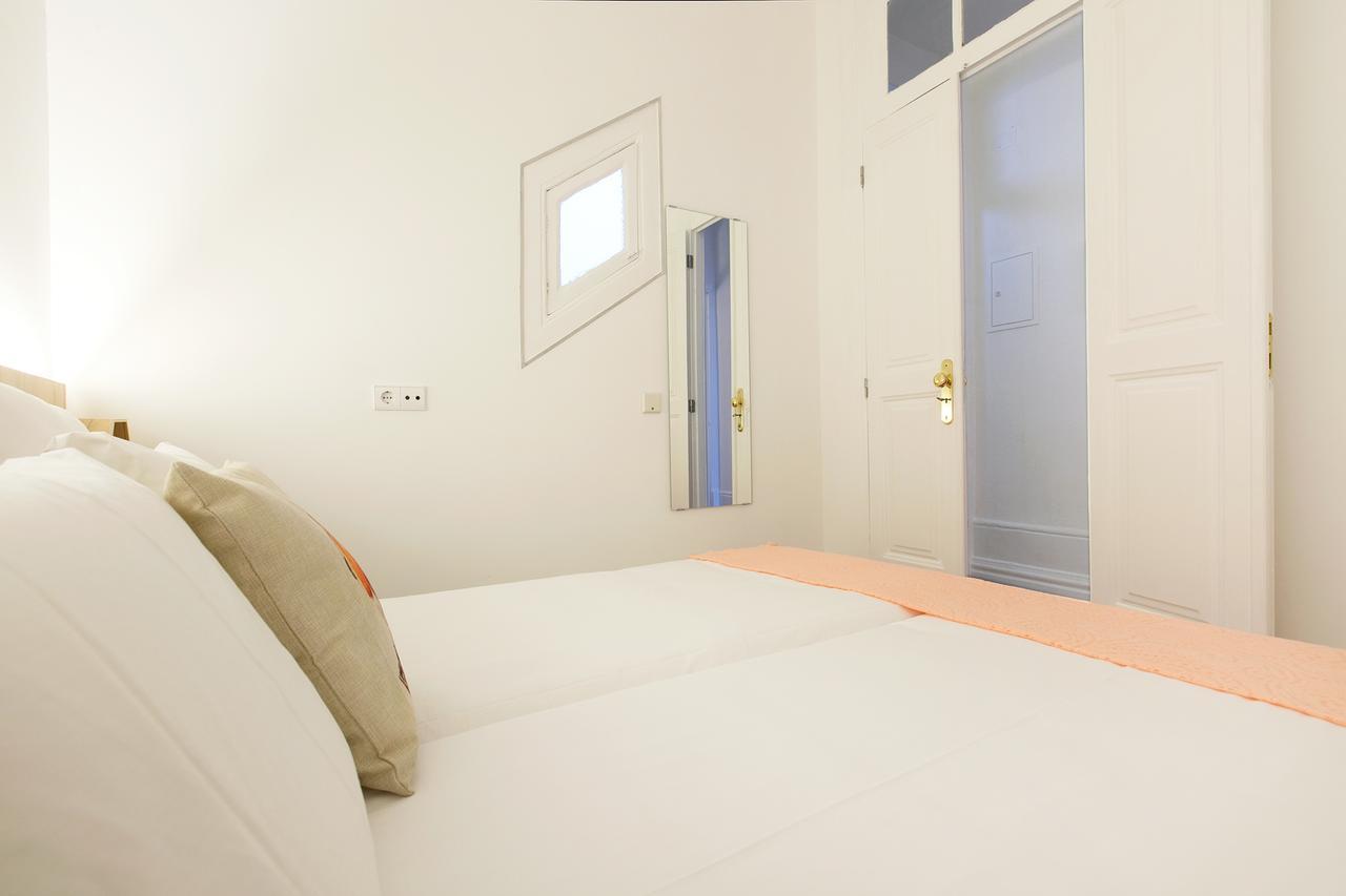 Clerigos 132 Apartment Порто Екстериор снимка